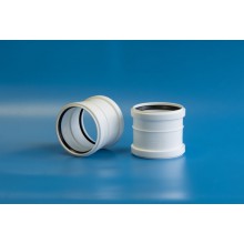 Муфта двухраструбная белая из полипропилена 50 мм Политэк для бесшумной канализации Муфта двухраструбная белая из полипропилена 50 мм Политэк для бесшумной канализации