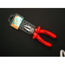 Плоскогубцы 150 мм (пассатижи) с диэл.ручками STURM 1000B